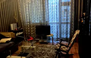 Тристаен апартамент в София, Център