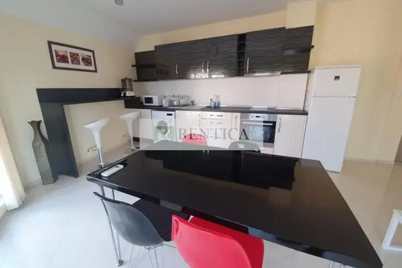 3-bedroom apartment in Varna, Centyr
