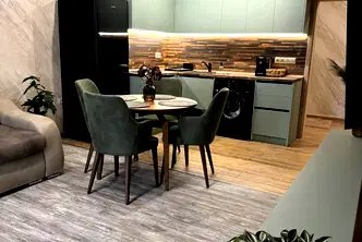 Тристаен апартамент във Велико Търново, Център