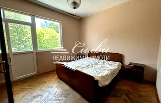 Тристаен апартамент в Шумен, Център