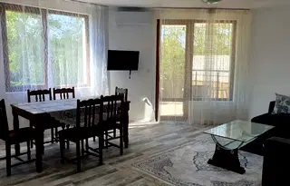 Тристаен апартамент във Велико Търново, Център