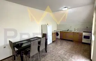 Тристаен апартамент във Варна, Център