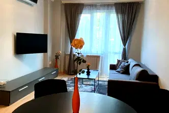 Тристаен апартамент в София, Център