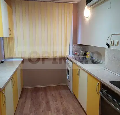 Снимка 5 — Тристаен апартамент във Варна, Център
