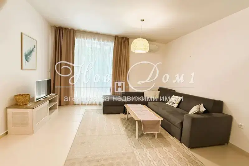 3-bedroom apartment in Varna, Centyr