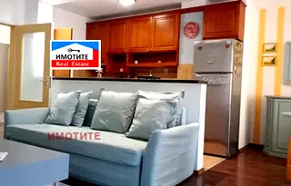 Тристаен апартамент в София, Център