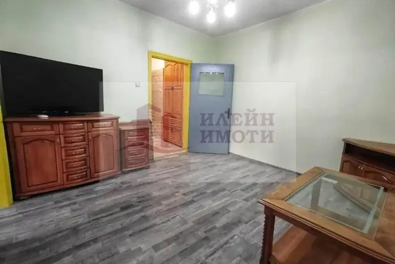 Тристаен апартамент в Русе, Център