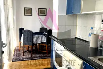 Тристаен апартамент във Варна, Чайка