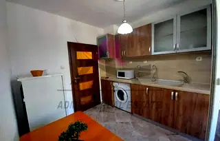 Тристаен апартамент във Варна, Чайка
