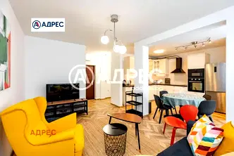 Тристаен апартамент във Варна, Цветен квартал