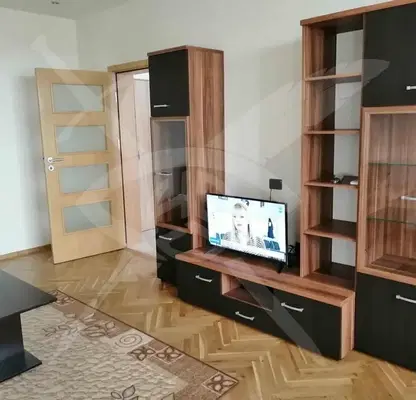 Снимка 4 — Тристаен апартамент във Варна, Цветен квартал