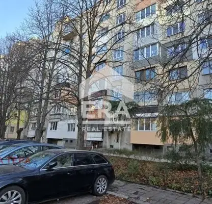 Снимка 4 — Тристаен апартамент в София, Дианабад