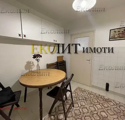 Снимка 3 — Тристаен апартамент в София, Дианабад