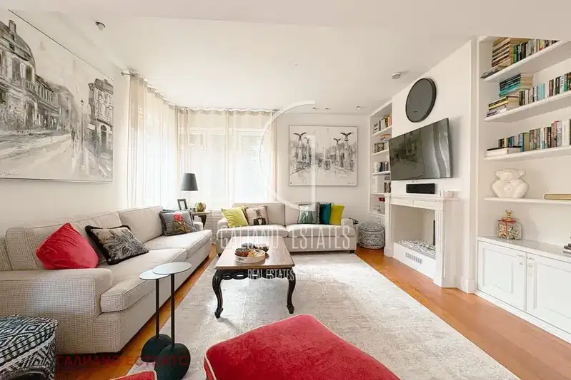 3-bedroom apartment in Sofiya, Doktorski Pametnik