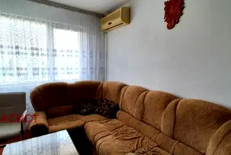 Тристайен апартамент с тераса в Дружба 1, София
