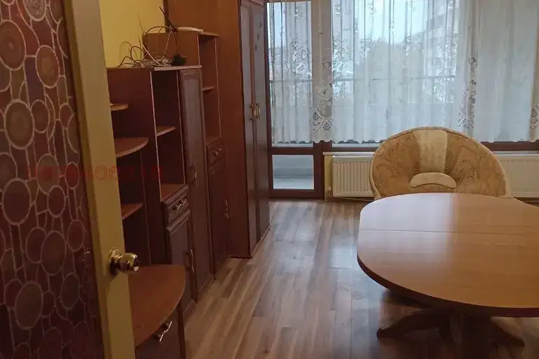 Тристаен апартамент в Сливен, Дружба