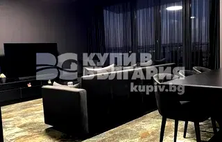 Тристаен апартамент във Варна, Галата
