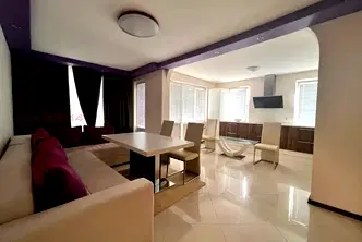 Тристаен апартамент в София, Горна баня