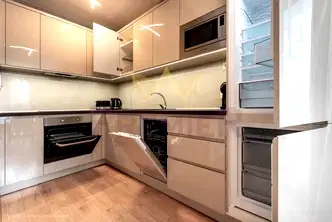 Тристаен апартамент във Варна, Гръцка махала