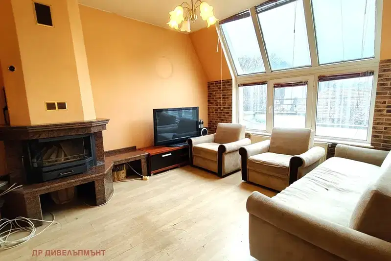 3-bedroom apartment in Sofiya, Hadji Dimityr
