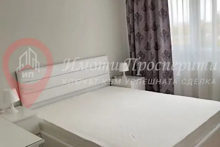 Тристаен апартамент в София, Иван Вазов