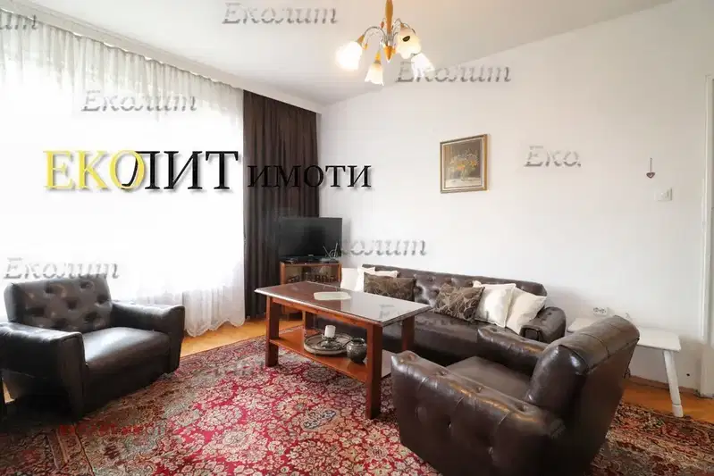 3-bedroom apartment in Sofiya, Iztok