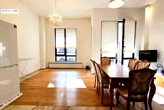 Тристаен апартамент в София, Изток