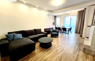 Тристаен апартамент в София, Изток
