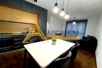 Тристаен апартамент във Варна, ЖП Гара