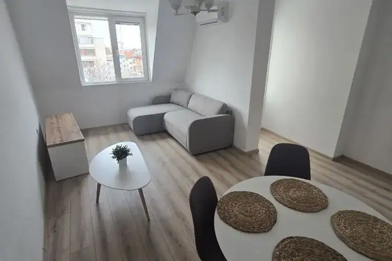 3-bedroom apartment in Plovdiv, Kamenica 1