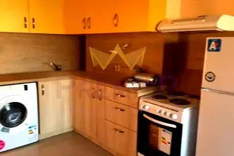 Тристаен апартамент с две спални в Колхозен пазар, Варна