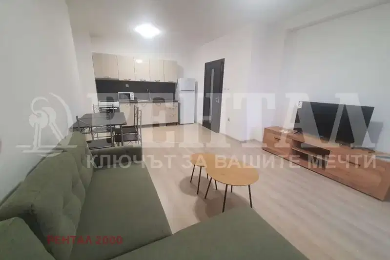 Тристаен апартамент с тераса в Кършияка, Пловдив