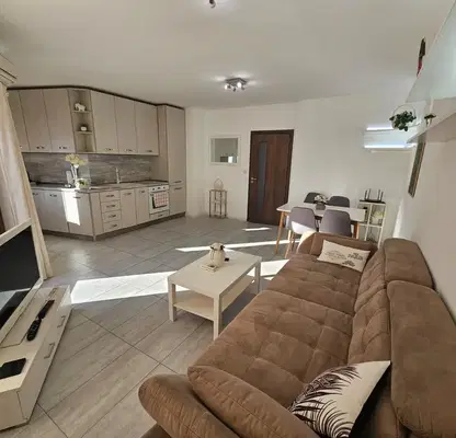 Photo 2 — 3-bedroom apartment in Plovdiv, Kyrshiyaka