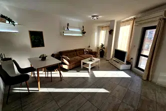 Тристаен апартамент в Пловдив, Кършияка