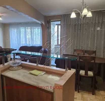 Снимка 3 — Тристаен апартамент в Бургас, Лазур