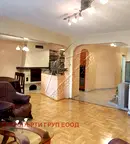Тристаен апартамент в Бургас, Лазур