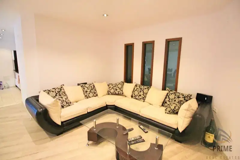 3-bedroom apartment in Burgas, Lazur