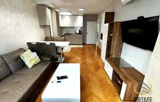 Тристаен апартамент в Бургас, Лазур