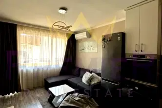 Тристаен апартамент във Варна, Левски 1