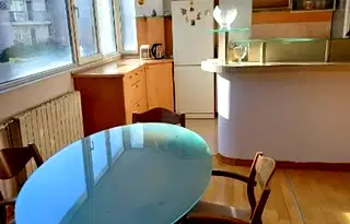 Тристаен апартамент в София, Лозенец