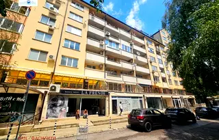 Тристаен апартамент в София, Лозенец