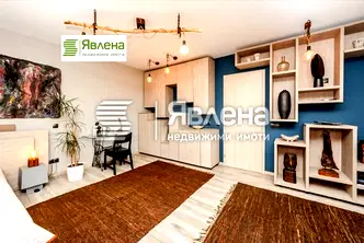 Тристаен апартамент с две бани в Лозенец, София