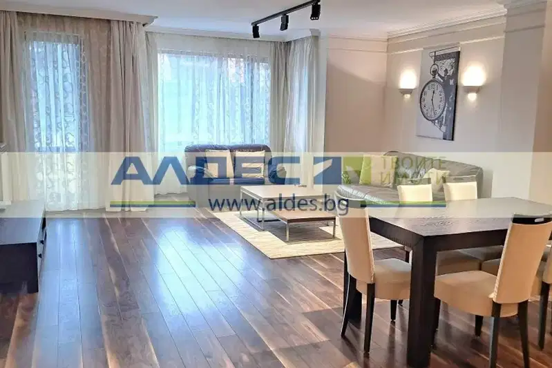 Тристаен апартамент в София, Лозенец