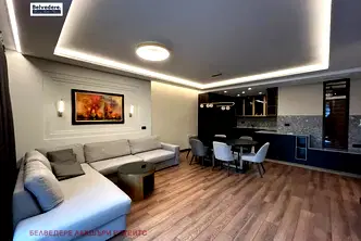 3-стаен апартамент с южен балкон в Лозенец, София