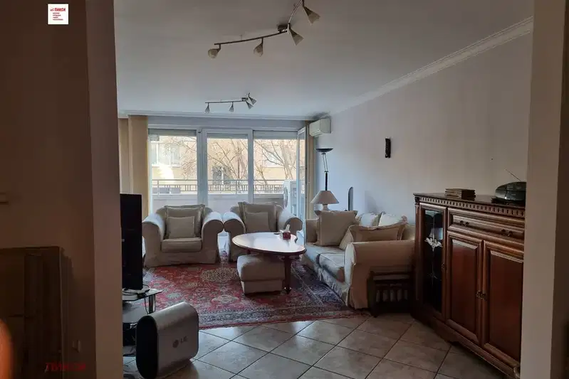 3-bedroom apartment in Sofiya, Lozenec