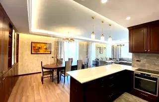 Тристаен апартамент в София, Лозенец