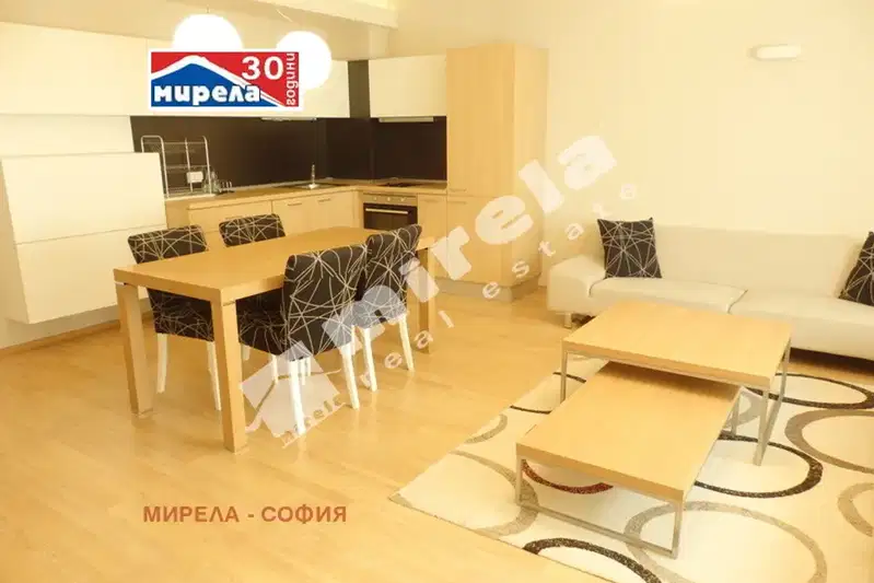 Тристаен апартамент в София, Лозенец