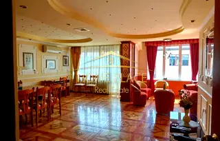 Тристаен апартамент във Варна, Лятно кино Тракия