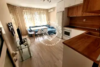 Тристаен апартамент във Варна, Лятно кино Тракия