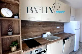 Тристаен апартамент във Варна, м-т Пчелина